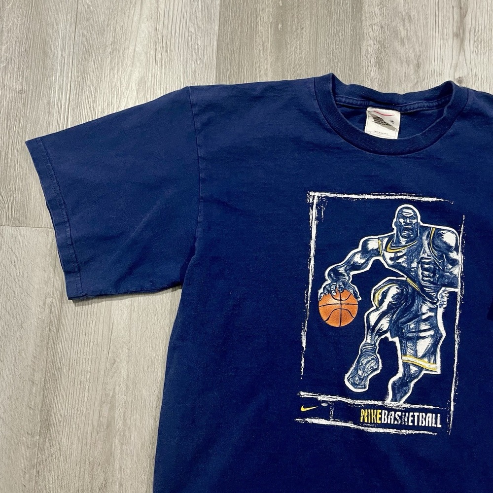 Vintage 90s Nike Basketball White Tag‎ Michigan Wolverines Size Medium Tshirt